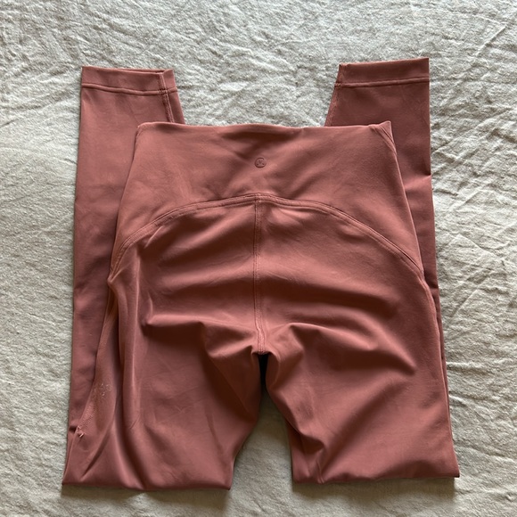 ✨ LULULEMON INSTILL TIGHT 25” IN DUSTY ROSE/CLAY SZ 4 - Picture 5 of 5